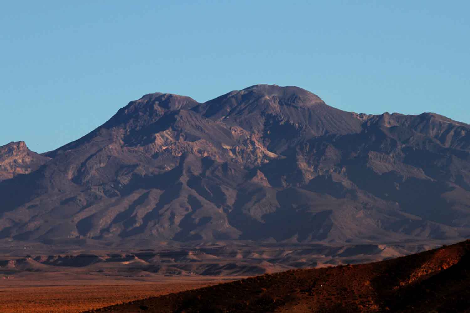Ce volcan se réveille après 70 000 ans : que se passe-t-il sous la montagne dormante iranienne ?