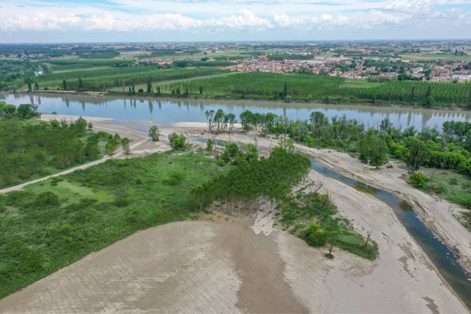 Le Pô retrouve son souffle et reprend ses espaces : la plus grande opération de renaturation fluviale jamais réalisée en Italie