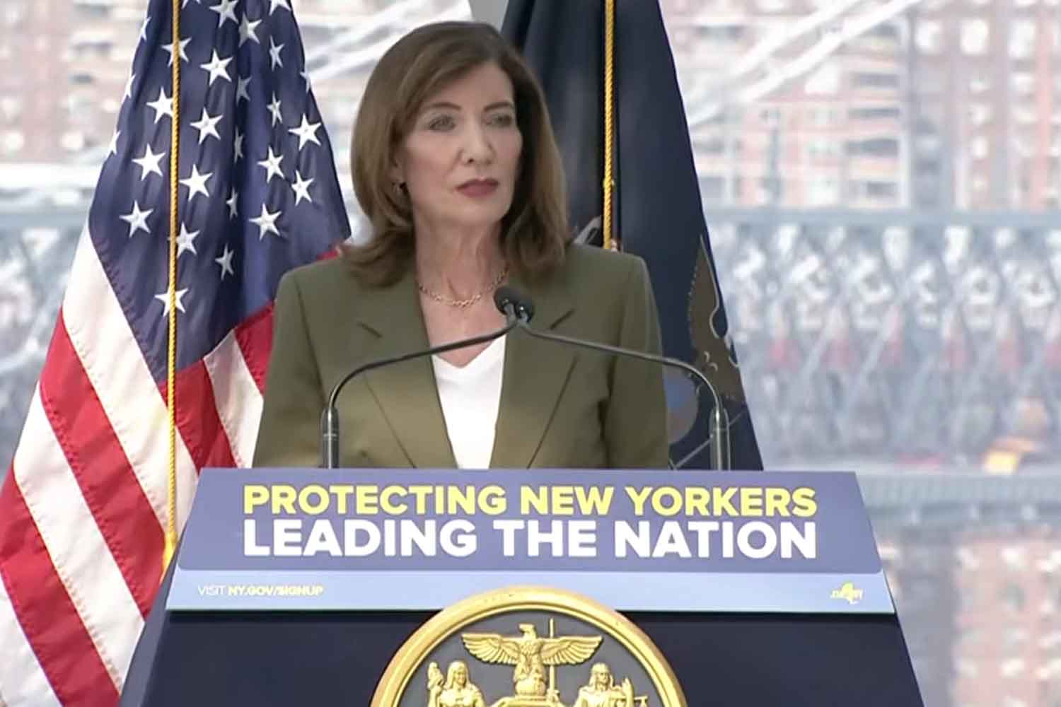 New York suspend les permis pour les plus grands centres de données : premier État à imposer un moratoire aux États-Unis