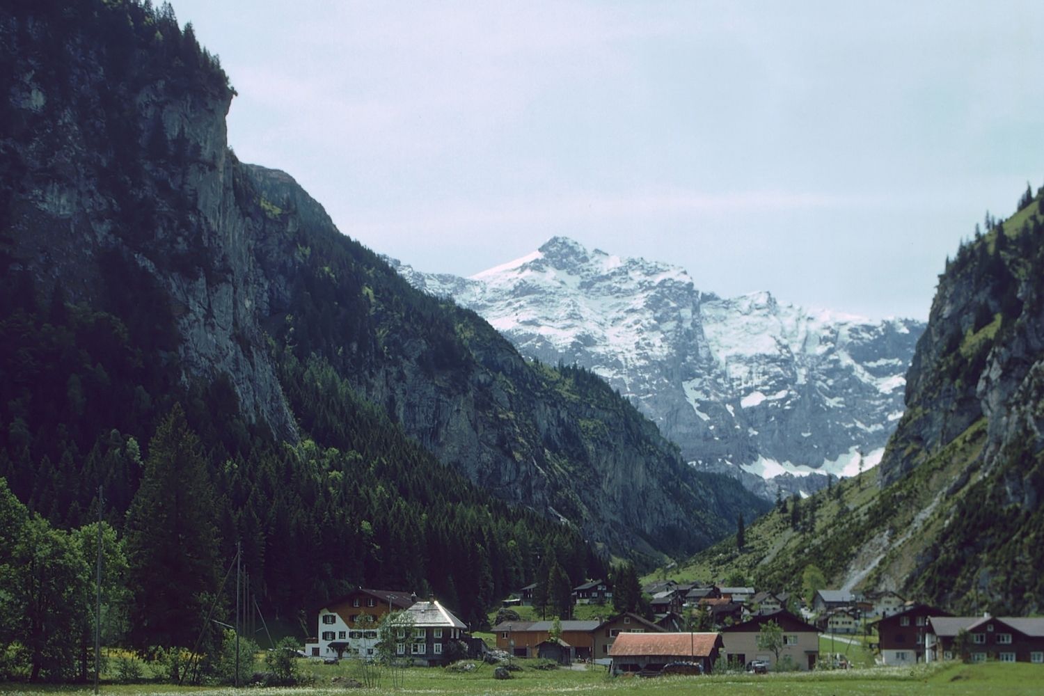 Du Monviso au Gross Ruchen, la chaleur en altitude fait s'effriter nos montagnes