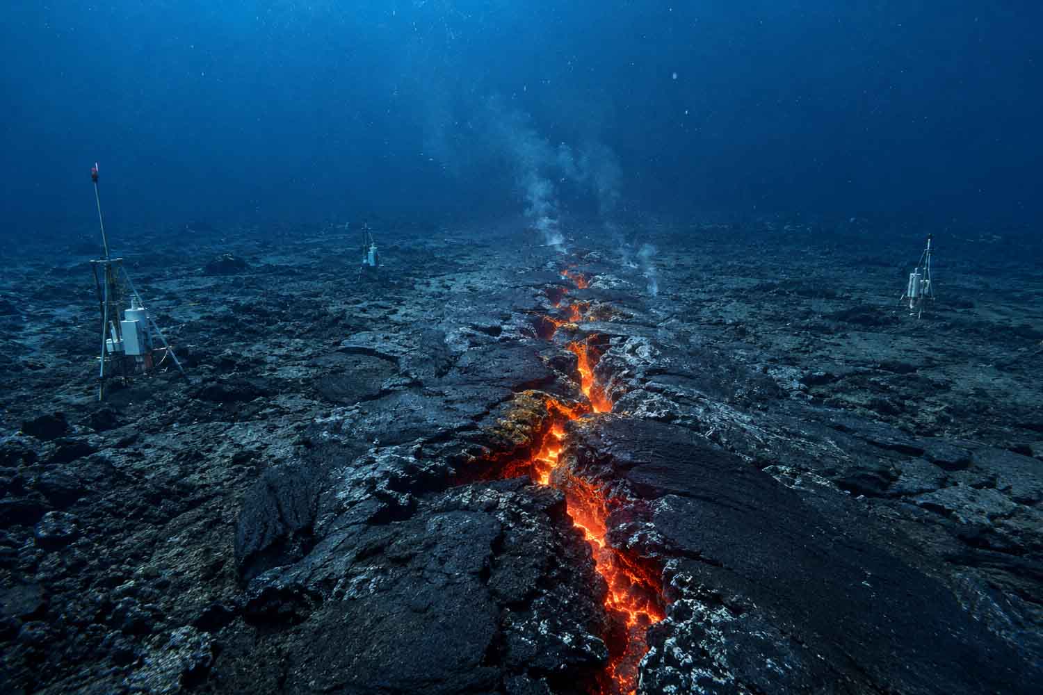 Pour la première fois, la croûte océanique est née : 160 millions de mètres cubes de lave en 16 jours